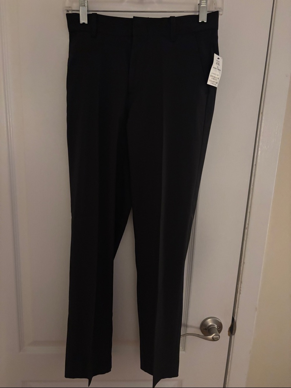 Calvin Klein Straight Leg Dress Pants
Stretch  Black- boys youth size 12